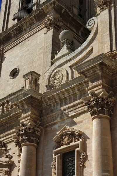 Fachada de iglesia barroca — Foto de Stock