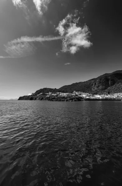 Vista da ilha Panarea — Fotografia de Stock