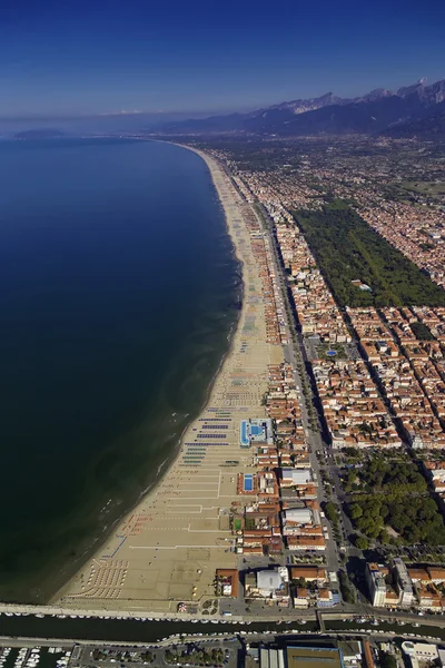 Aerial view of the city and the tyrrhenian coastline — Stock Photo, Image