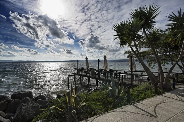 View of the volcanic lake — Stock Photo, Image