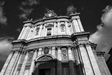 Roma kilise cephe