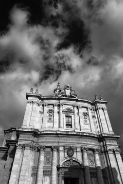 Roma kilise cephe