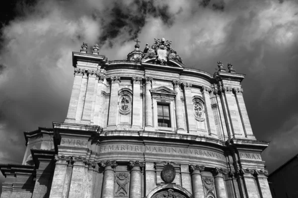 ローマ教会のファサード — ストック写真