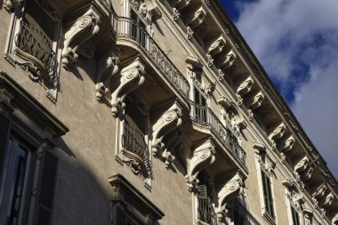 piazza venezia yakınındaki eski bina cephe