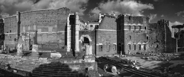 罗马废墟 — 图库照片