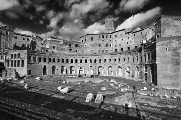 Roman ruins — Stock Photo, Image