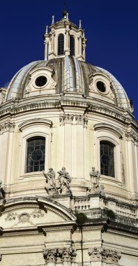 santa maria di loreto Kilisenin çan kulesi