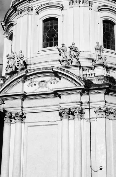 El campanario de la iglesia de Santa Maria di Loreto — Foto de Stock