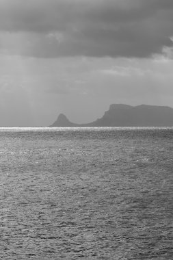 Sicilya kıyıları ve mongerbino promontory