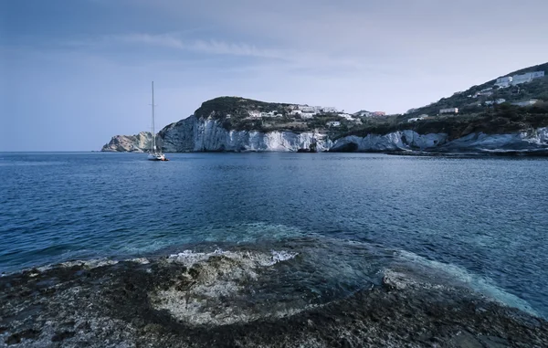 Rocky coast of the island — Stock Photo, Image