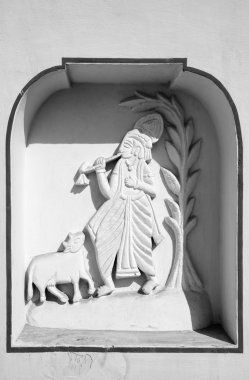 küçük dini heykel