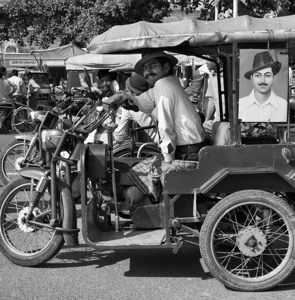 印度 tuk tuk 司机 — 图库照片