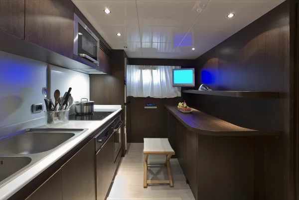 Luxury yacht, kitchen — Stock Photo, Image