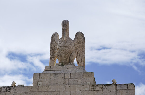 Барочная статуя животного
