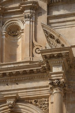 Barok s. francesco kilise cephe