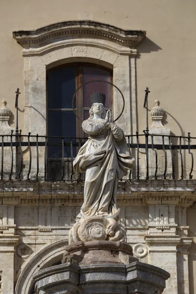 Barokní immacolata socha — Stock fotografie