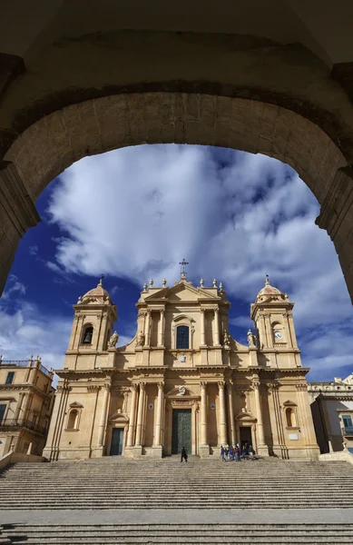 Italy, Sicily, Noto, S. Nicolò Cathedral baroque facade — Zdjęcie stockowe