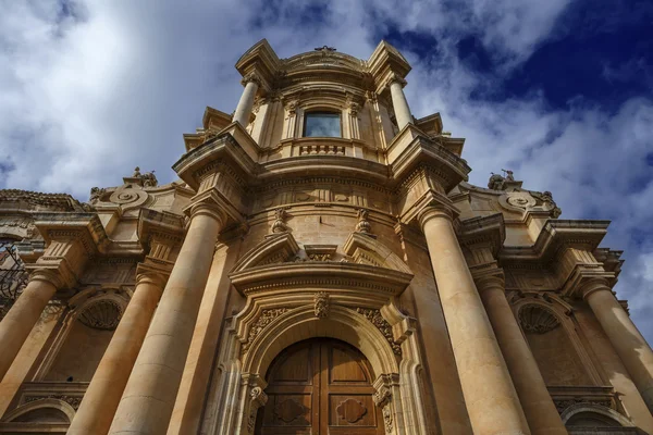 Italy, Sicily, Noto, S. Nicolò Cathedral baroque facade — ストック写真