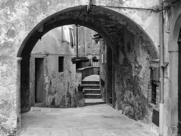 Italien, Toscana, capalbio, yttre väggarna i gamla stan — Stockfoto