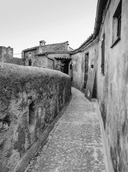 Italy, tuscany, Capalbio, private houses on the external walls of the old town — Stock Photo, Image