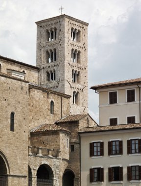 İtalya, anagni, ortaçağ St mary katedral cephe ve çan kulesi