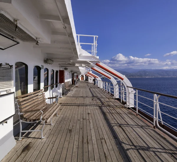 Italien, Sizilienkanal, Blick auf die Küste Kalabriens — Stockfoto