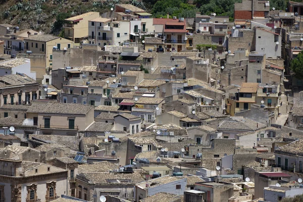 Olaszország, Szicília, scicli, a város látképe — Stock Fotó
