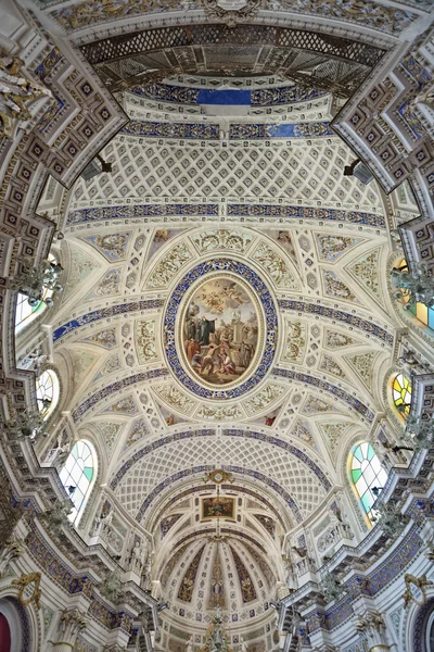 Italia, Sicilia, Scicli, Catedral de San Juan vista interior barroca —  Fotos de Stock