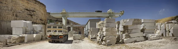 Fábrica de corte de mármore — Fotografia de Stock