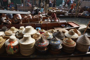 yüzen market