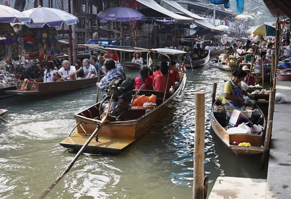 Floating Market — Stockfoto