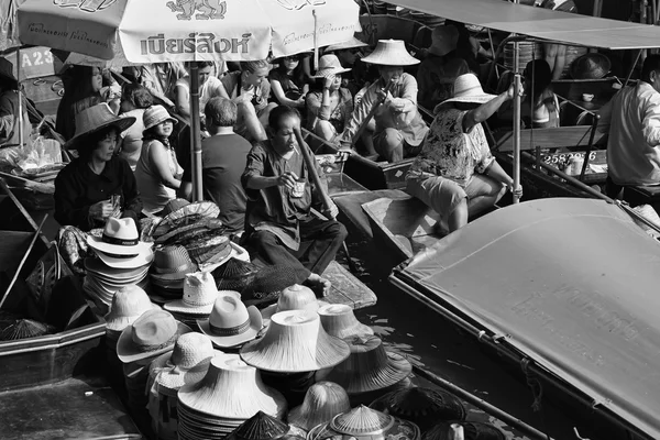 Floating Market — Stockfoto