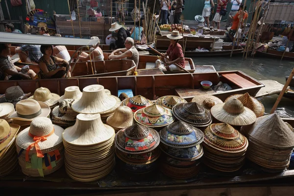 Floating Market — Stockfoto