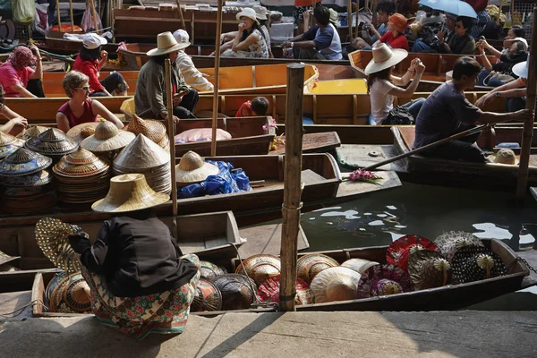 Mercado flutuante — Fotografia de Stock
