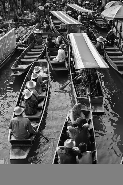 Floating Market — Stockfoto