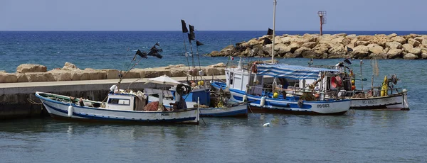 Barcos de pesca de madera sicilianos en el puerto — Foto de Stock