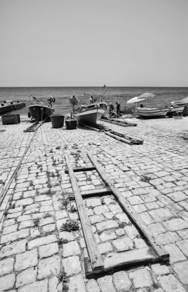 Pescatori che lavorano a terra — Foto Stock