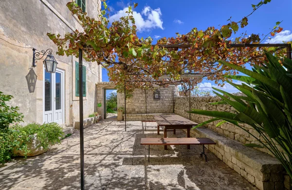 Italy Sicily Modica Ragusa Province Countryside Side Patio Table Seats — Stock Photo, Image