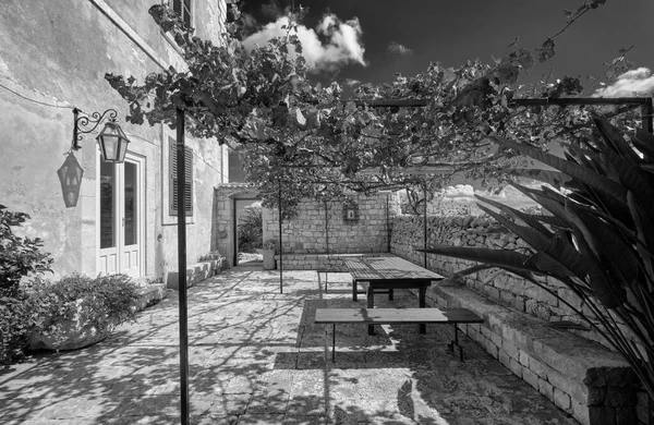 Italy Sicily Modica Ragusa Province Countryside Side Patio Table Seats — Stock Photo, Image