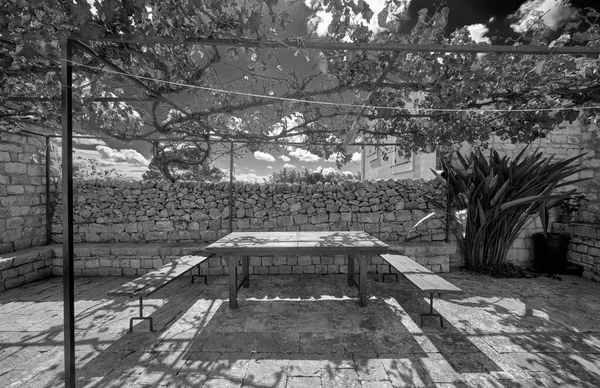 Italy Sicily Modica Ragusa Province Countryside Side Patio Table Seats — стоковое фото