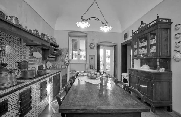 意大利 西西里 拉古萨省 2021年10月8日 典雅的私人农舍 看到厨房 桌上有早餐 Editorial — 图库照片
