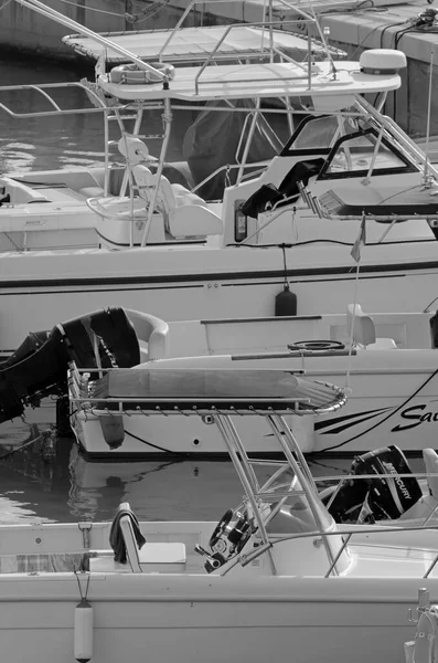 Italien Sicilien Medelhavet Marina Ragusa Ragusaprovinsen November 2021 Motorbåtar Och — Stockfoto