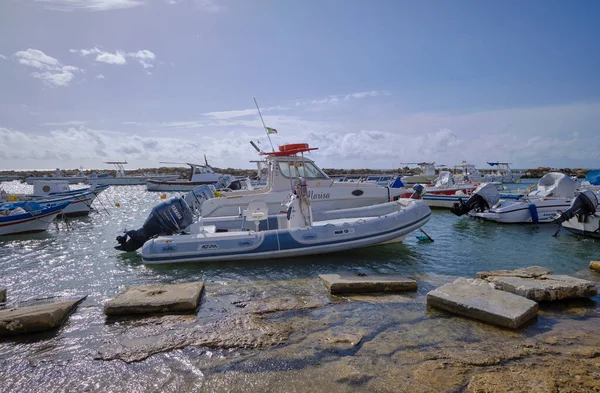 Italien Sizilien Mittelmeer Punta Secca Provinz Ragusa November 2021 Motorboote — Stockfoto