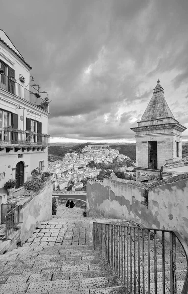 Italy Sicily Ragusa Ibla Panoramic View Baroque Town People — Fotografia de Stock