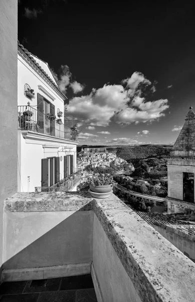 Italia Sicilia Ragusa Ibla Vista Una Antigua Casa Balcón Ciudad — Foto de Stock