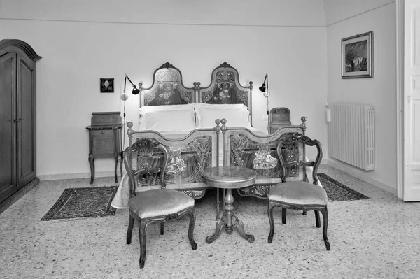 Italy Sicily Ragusa December 2021 Apartment Bedroom Editorial — Foto de Stock