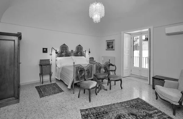 Italy Sicily Ragusa December 2021 Apartment Bedroom Editorial — Fotografia de Stock