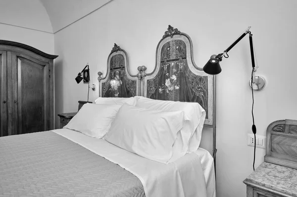 Italy Sicily Ragusa December 2021 Apartment Bedroom Editorial — ストック写真