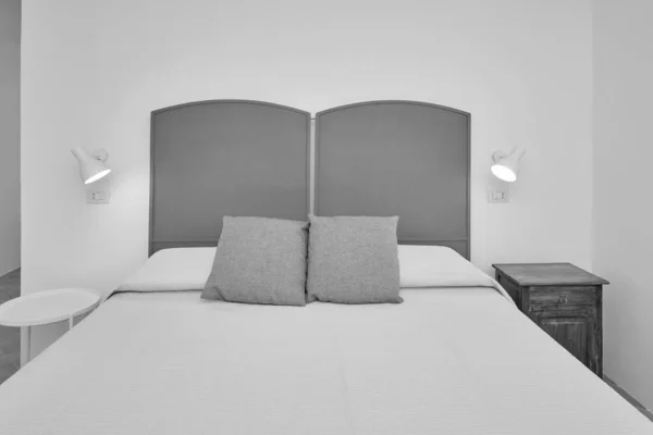 Italy Sicily Ragusa December 2021 Apartment Bedroom Editorial — ストック写真