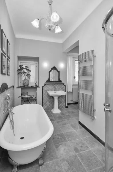 Italy Sicily Ragusa December 2021 Apartment Bathroom Editorial — стоковое фото